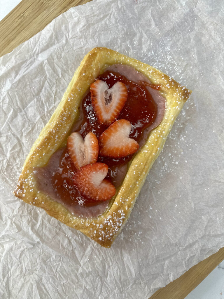 1 strawberry cream cheese pastry