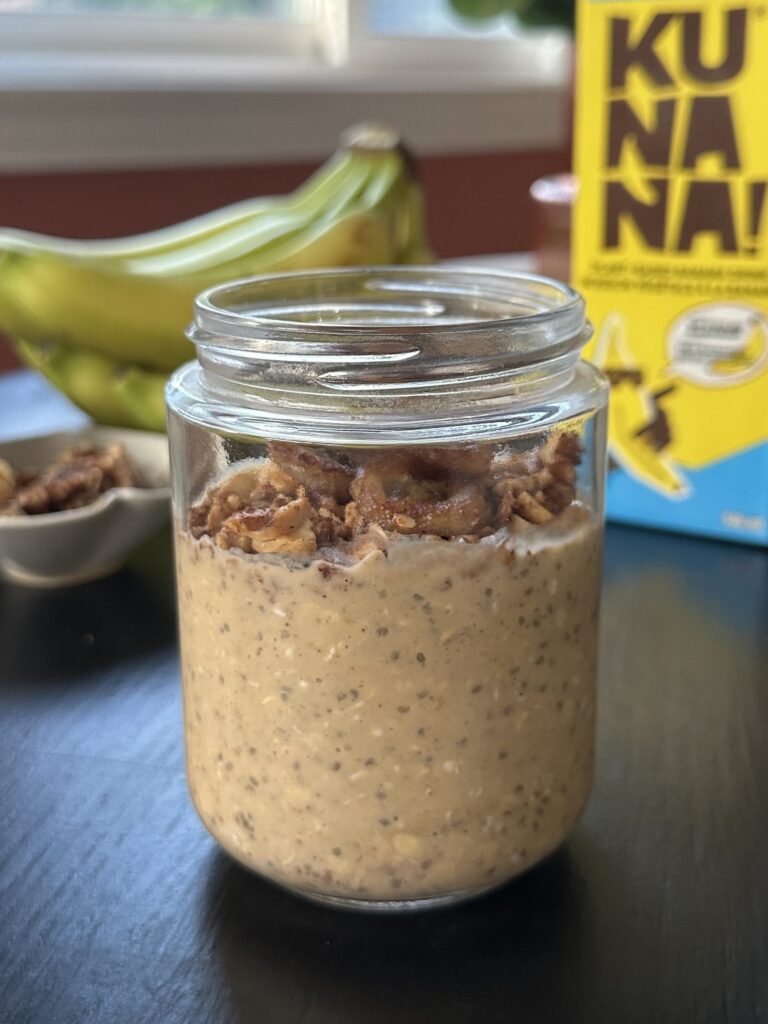 banana bread overnight oats, with crunchy oatmeal crumble and caramelized bananas on top.
